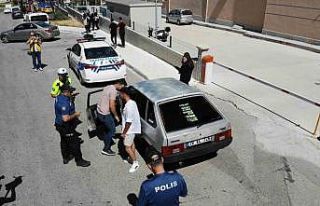 Çorum polisinden okul önlerinde şok denetim