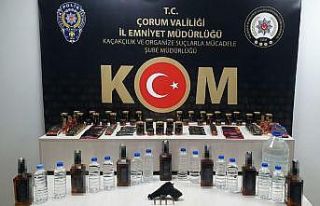 Çorum’da kaçak içki ve cinsel içerikli ürün...