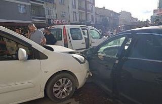 Çorum’da zincirleme trafik kazası: 2’si çocuk...
