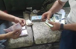 Daire daire vurgun yaptılar... Adliyeye çıkarken...