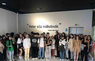 Darıcalı gençler Demokrasi Adası’nı gezdi