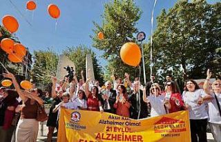 Denizli Büyükşehir Alzheimer konusunda farkındalık...