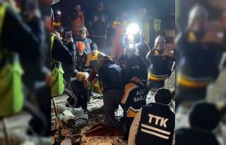 Depremde 45 kişiye mezar olan bina ile ilgili şok...