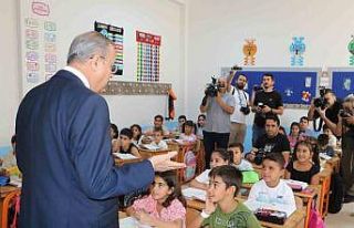 Diyarbakır’da 469 bin 52 öğrenci ders başı...