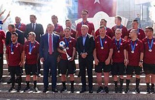 Down Sendromlu Futsal Milli Takımı’na coşkulu...