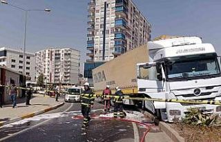 ’Dur’ ihtarına uymayan tır sürücüsü, lastiklere...