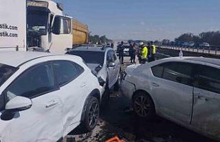 Edirne’de zincirleme kaza: 1 ölü, 36 yaralı