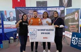 Edremit Boks Takımı Türkiye Şampiyonu oldu