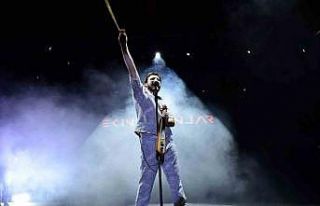 Ekin Uzunlar Amerika’dan geldi, ayağının tozuyla...