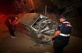 Elazığ’da kontrolden çıkan araç yoldan çıktı:...