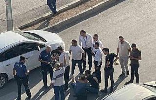 Elazığ’da minibüsün çarptığı kadın yaralandı