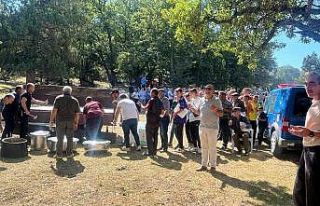 Emet’in Bahatlar köyünde geleneksel güz hayrı