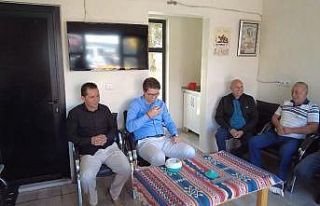 Erciş Kaymakamı Karaloğlu esnaf ve vatandaşla...