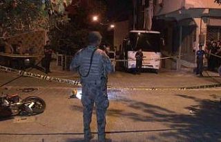 Esenyurt’ta husumetli iki aile arasında uzun namlulu...