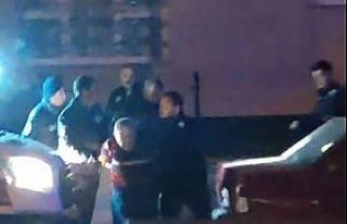 Eşini ve iki çocuğunu rehin alan adam operasyonla...