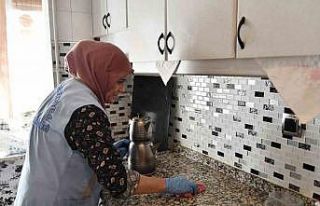 Evde temizlik hizmeti devam ediyor