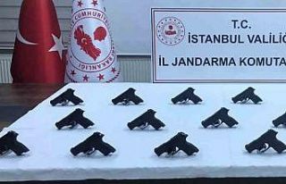 Eyüpsultan’da silah kaçakçılarına operasyon:...