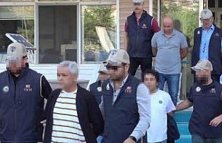 FETÖ hükümlüsü 3 eski öğretmen yakalandı