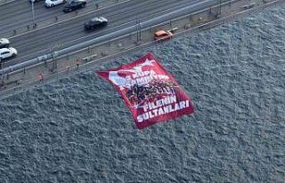 Filenin Sultanları’nın bayrağı, Boğaz’daki...