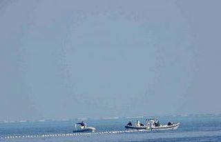 Filipinler, Çin’in yerleştirdiği yüzen bariyerleri...