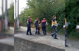 Fındık toplarken ağaçtan düşen kişi ayağını...