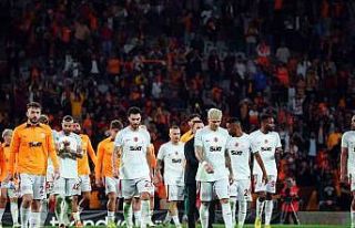 Galatasaray yenilmezlik serisini 19 maça çıkardı