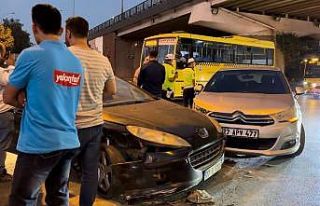 Gaziantep’te aynı kavşakta iki kaza: 5 yaralı