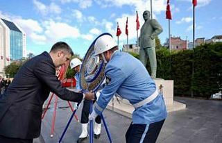 Gaziler Günü’nde Kartal’da Atatürk Anıtı’na...