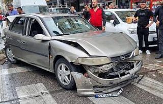 Gebze’de 4 araç birbirine girdi: 3 yaralı