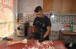 Genç kalfa, Cumhurbaşkanı Erdoğan tarafından...