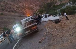 Hakkari-Çukurca karayolunda trafik kazası: 4 yaralı