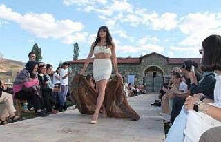 Harman sonu programı renkli görüntülere sahne...