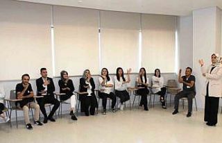 Hastane personeline işaret dili eğitimi