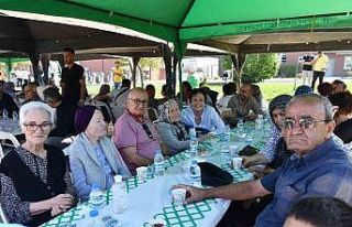 Hem aileleri ile bir araya geldiler hem de doyasıya...