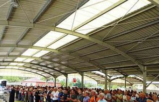 Hisarcık’ta halk şükür duasına çıktı