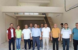 Iğdır yaş sebze ve meyve hali açılıyor