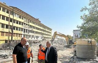 İl Başkanı Çetin, tarih yıkımı yerinde inceledi