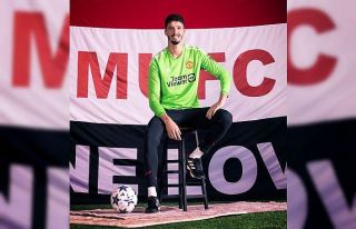 İngiltere Premier Lig ekibi Manchester United, Fenerbahçe’den...