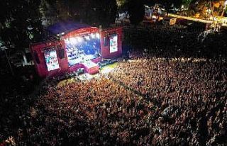 İzmir Fuarı’nda unutulmaz gece