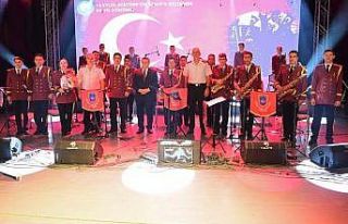 Jandarma Bandosundan coşkulu konser