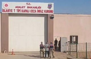 Jandarmadan çeşitli suçlardan aranan şahıslara...