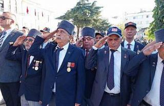 Kahramanlığın yaşayan abideleri için tören düzenlendi