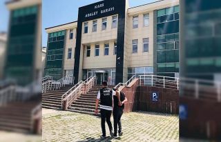 Kars’ta ayakkabıdan uyuşturucu çıktı