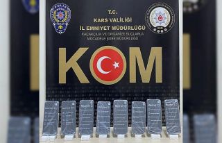 Kars’ta gümrük kaçağı telefon ele geçirildi
