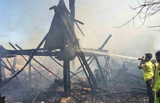 Kastamonu’da 3 ev ve 1 ahır yangında kül oldu