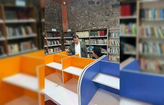 Kaymakam Ocak ilçe halk kütüphanesini ziyaret etti