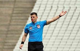 Kayserispor - Gaziantep FK maçını Ümit Öztürk...