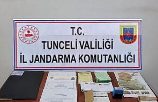 Kendilerini askeri personel olarak tanıtıp vatandaşları...