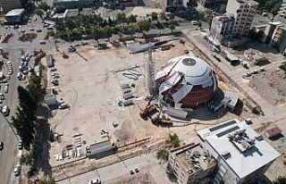 Kılınç, Kent Meydanı çalışmalarını yerinde...