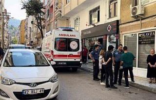 Kıskançlık krizine giren adam sevgilisini öldürdü,...